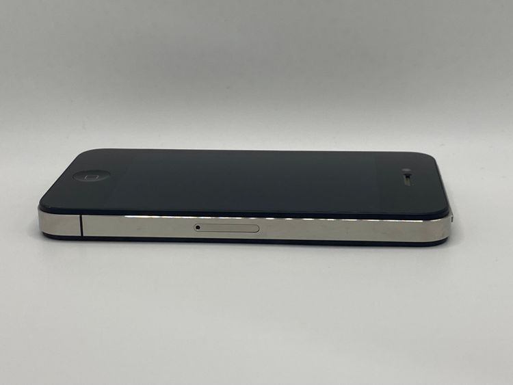 001★極美品★iPhone 4 32GB /バッテリー77%/ソフトバンク
